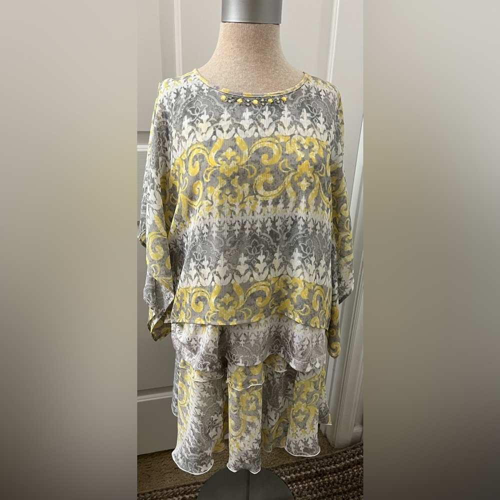 Alfred Dunner Yellow and Gray Blouse